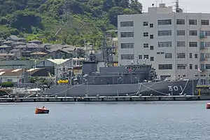 JS Yaeyama at Yokosuka on 17 June 2007.