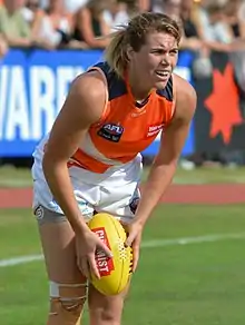 Jacinda Barclay playing for Greater Western Sydney in 2018