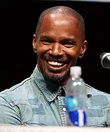 A smiling Jamie Foxx