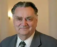 Former Prime Minister Jan Olszewski (Movement for the Republic), 65