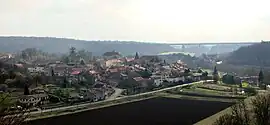 Jaulny, seen from next to the Hailbat virgin. In the background: the viaduct of the LGV-Est