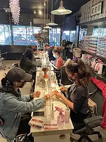 manicurists working