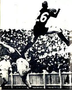 Jim Park of Carlton taking a spectacular mark in 1938.