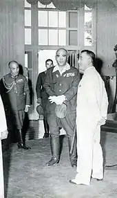 Vargas ''(in white)'' with Japanese General Homma, 1943