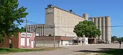 Downtown Juniata and grain elevators, June 2010