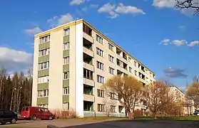 Apartment buildings on street Keltinmäentie.