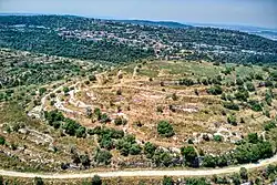 The hill on which Kasla was locaeted and behind it, Ksalon which was built on its lands