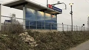 Covered shelter on platform