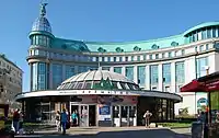 Entrance on the corner of Instituska and Horodetska streets