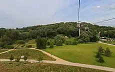 The cableway with Kienberg Hill in background