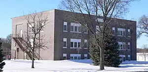 Knox County courthouse in Center