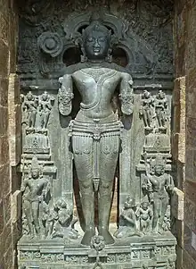 A secondary statue of the Sun god