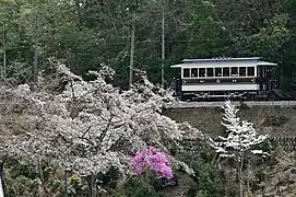 Dynamically preserved Kyoto streetcar