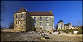 The chateau and church in Lavercantière