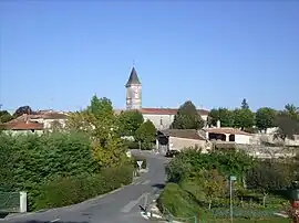 A general view of La Chapelle-des-Pots