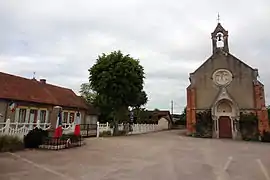 The town hall and church in La Chapelle-aux-Chasses