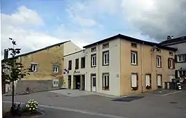 The town hall in La Neuveville-sous-Montfort