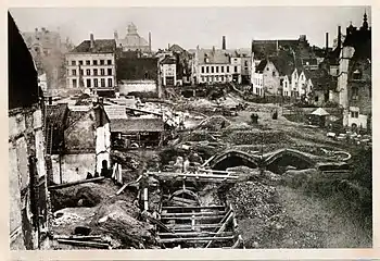 Destruction of the old neighbourhood