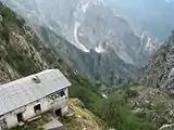 Renara valley from above and quarrymen's shelter