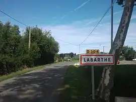 The road into Labarthe