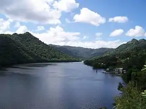 Dos Bocas Lake