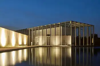 Langen Foundation at night