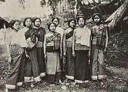 Image 5Lao women in traditional Luang Prabang sinh (from Culture of Laos)