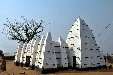 Image 81Larabanga Mosque, Ghana (from Portal:Architecture/Religious building images)