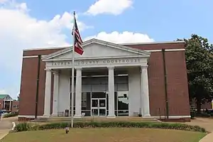 Laurens County Courthouse in Dublin