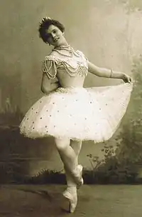 Legnani as the White Pearl in La Perle, a ballet created for the coronation of Tsar Nicholas II. Moscow, 1896.