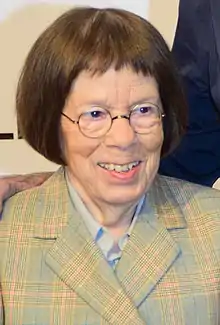 Linda Hunt in 2015