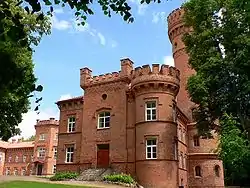 Raudonė Castle