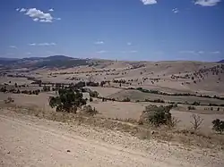 Looking down upon Tooma from the Welaregang Road.