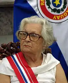 Lotte Schulz, receiving her National Order of Merit in 2009.