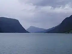 Lustrafjorden