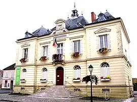 The town hall in Le Mérévillois