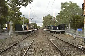 Macleod platforms 1&2 viewed from the northend of the station