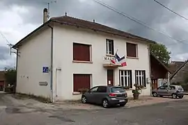 The town hall in Mesnois