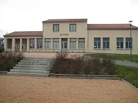 The town hall in Saint-Denis-Combarnazat