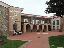 The town hall in Thuir