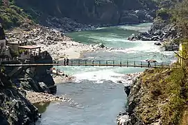 Mandakini coming in to join Alaknanda.  The jhula bridge seen here and the previous image was washed away along with the pillar on the other bankduring the 2013 Uttarakhand floods.