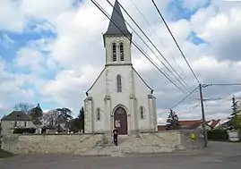 The church in Marigny-lès-Reullée