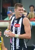 Mason Cox in 2017 as 6 ft 11 in (211.5 cm) Collingwood ruck/forward Texas born and raised to the age of 23