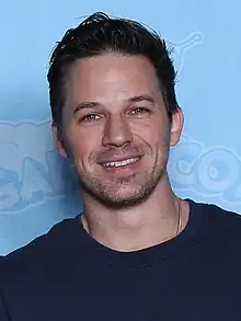 A photograph of Matt Lanter taken in 2022.