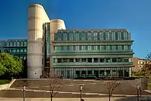 McGaugh Hall, University of California, Irvine (Arthur Erickson, 1991)