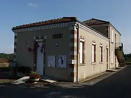 The town hall in Meilhan