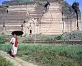 Nun on alms round, Mingun Paya, Myanmar Courtesy: http://www.whileseated.org