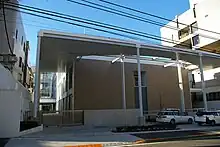 Mita Junior High School (港区立三田中学校)