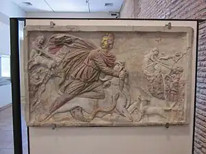 In this relief depicting a Mithraic tauroctony, Luna drives a biga drawn by oxen (right), while the Sun drives a horse-drawn quadriga (left)