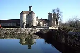 The chateau in Montépilloy